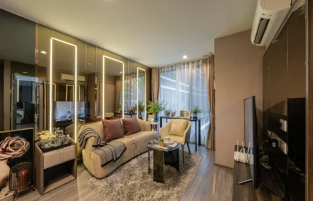 Stylish 1-Bedroom Apartment | Khlong Toei